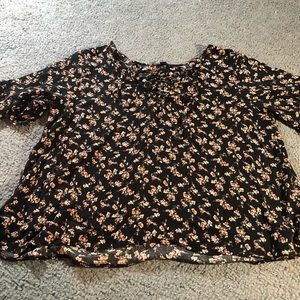 American Eagle Black Floral Print Top